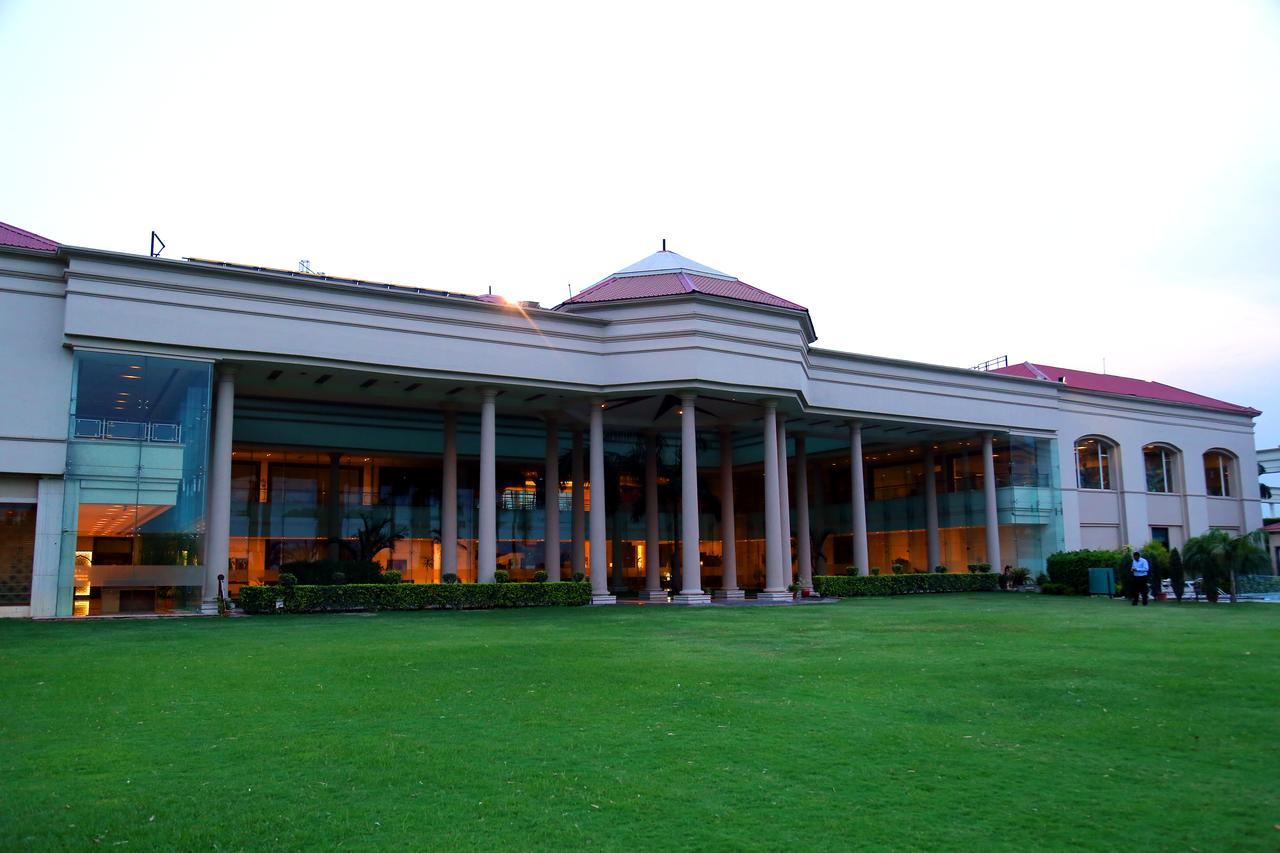 The Cabbana Resort & Spa Phagwāra Kültér fotó